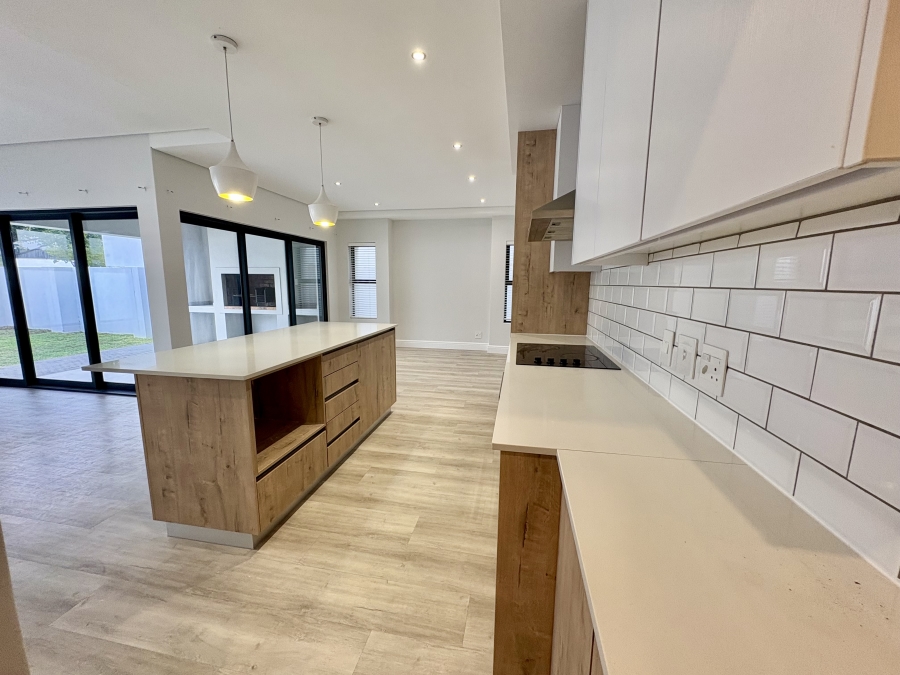 4 Bedroom Property for Sale in Sandown Western Cape